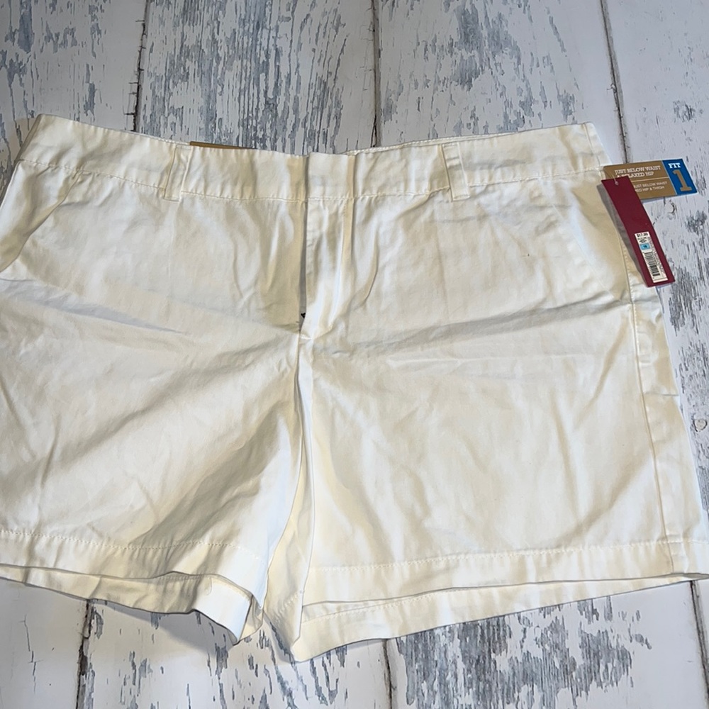 Nwt 18 white shorts merona
